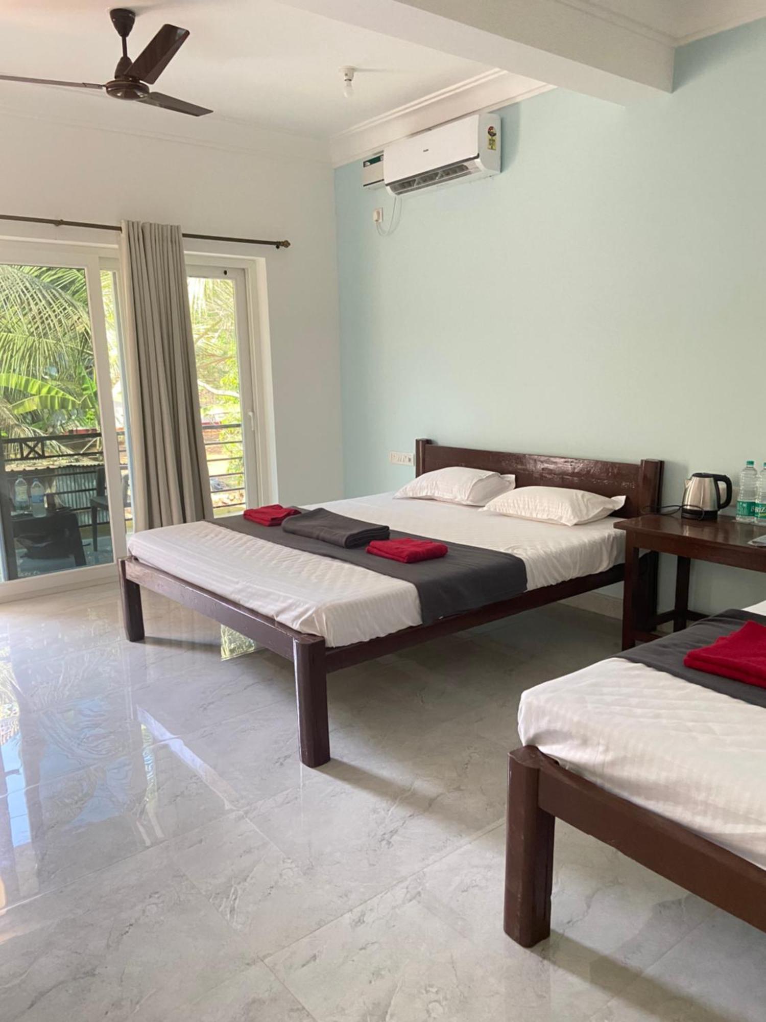 Hotel Ocean'S Edge By Vincen Calangute Exterior foto